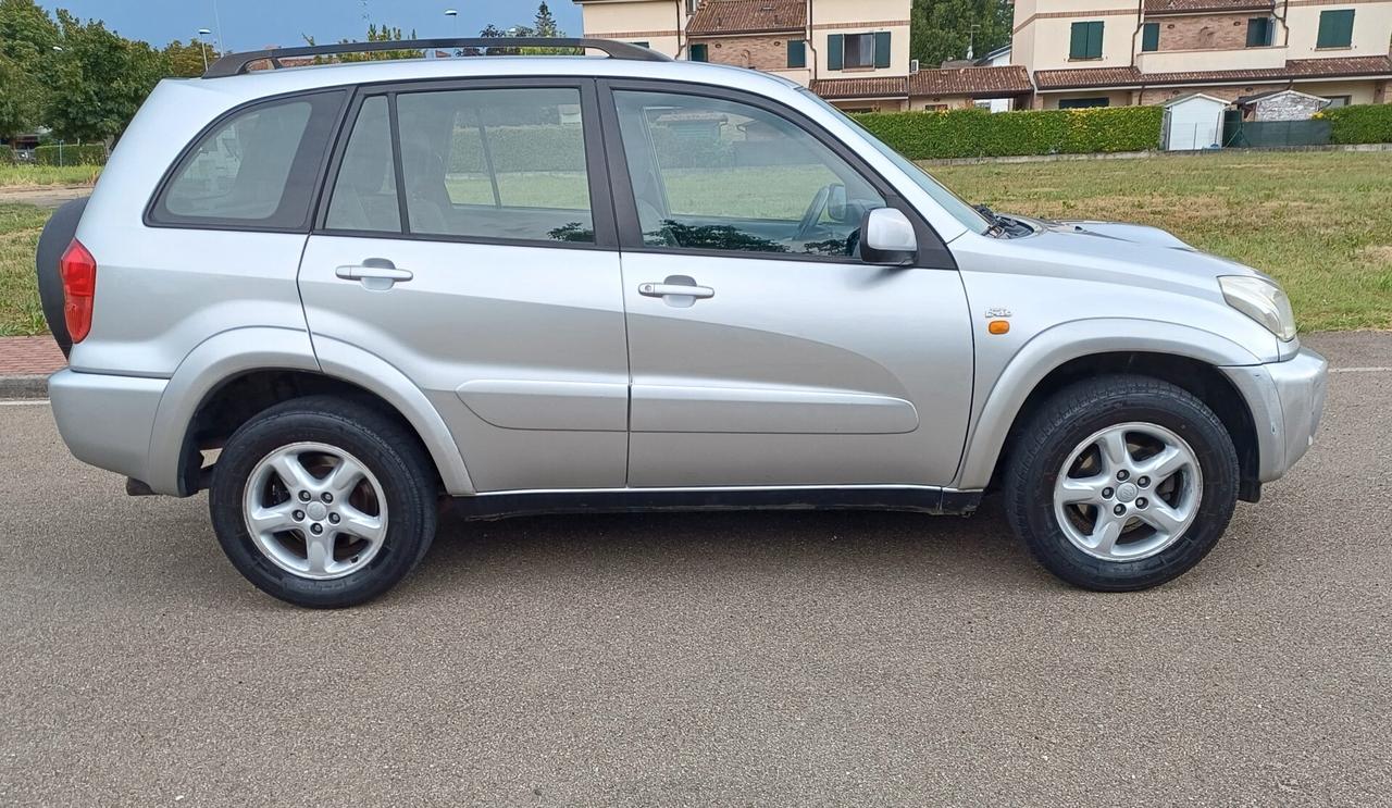 Toyota RAV 4 RAV4 2.0 Tdi D-4D cat 5 porte Sol