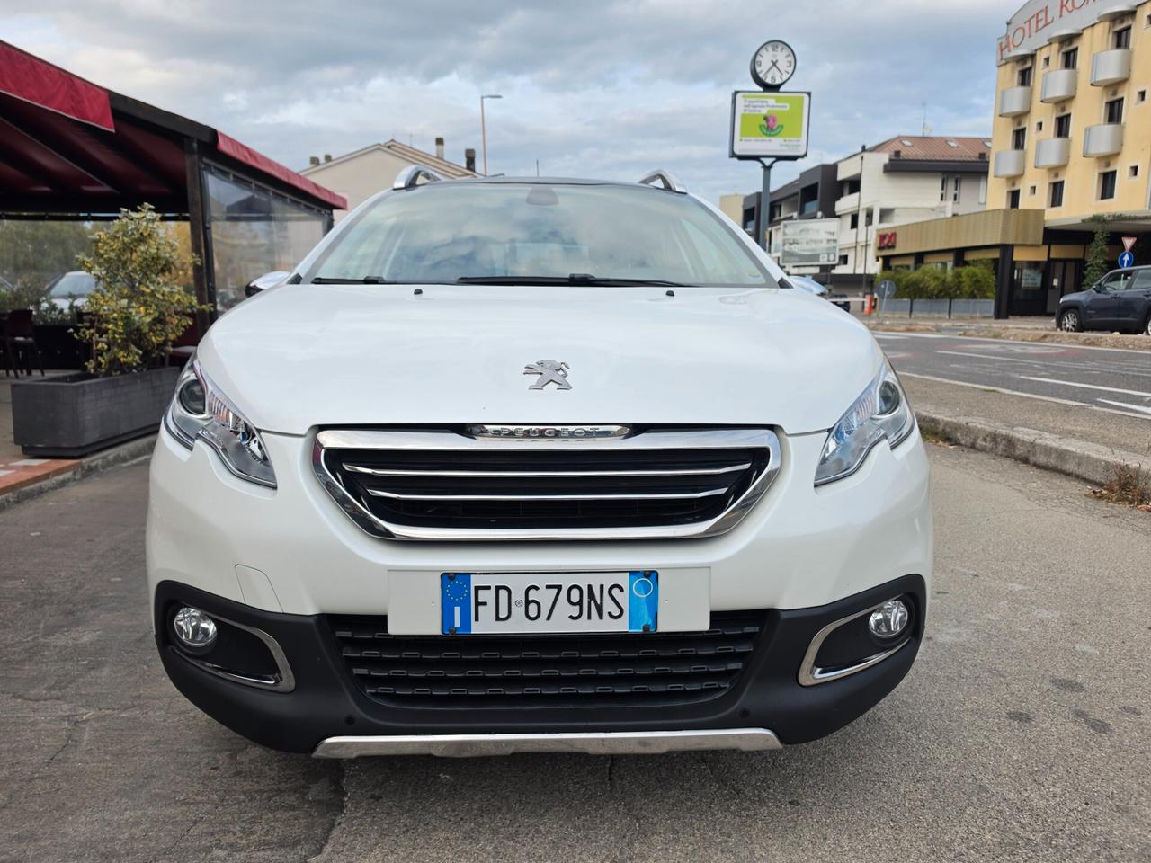 Peugeot 2008 BlueHDi 120 S&S Allure
