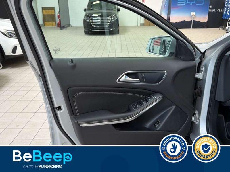 Mercedes-Benz GLA 180 SPORT AUTO