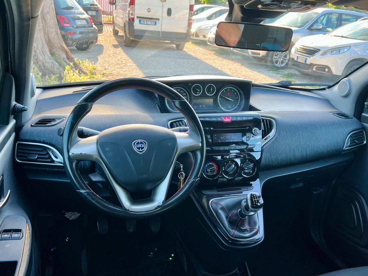 Lancia Ypsilon 1.2 69 CV EURO 6