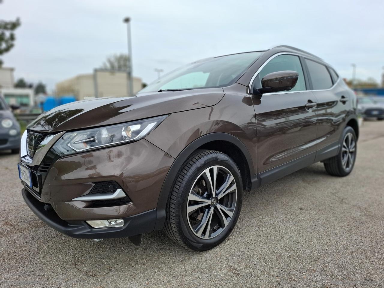 NISSAN Qashqai 1.5 dCi N-Connecta