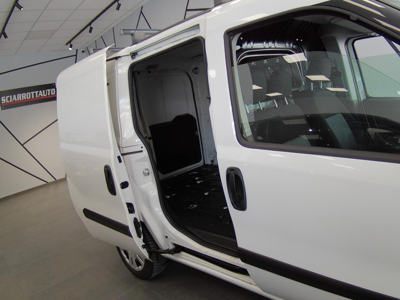 Fiat Doblò 1.6 MJT 105CV S&S 3 posti Cargo Lounge