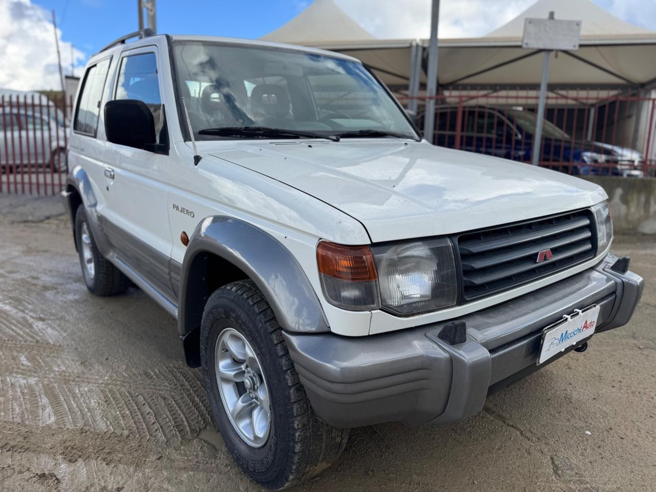 MITSUBISHI PAJERO 2.5 TD 4WD GLS