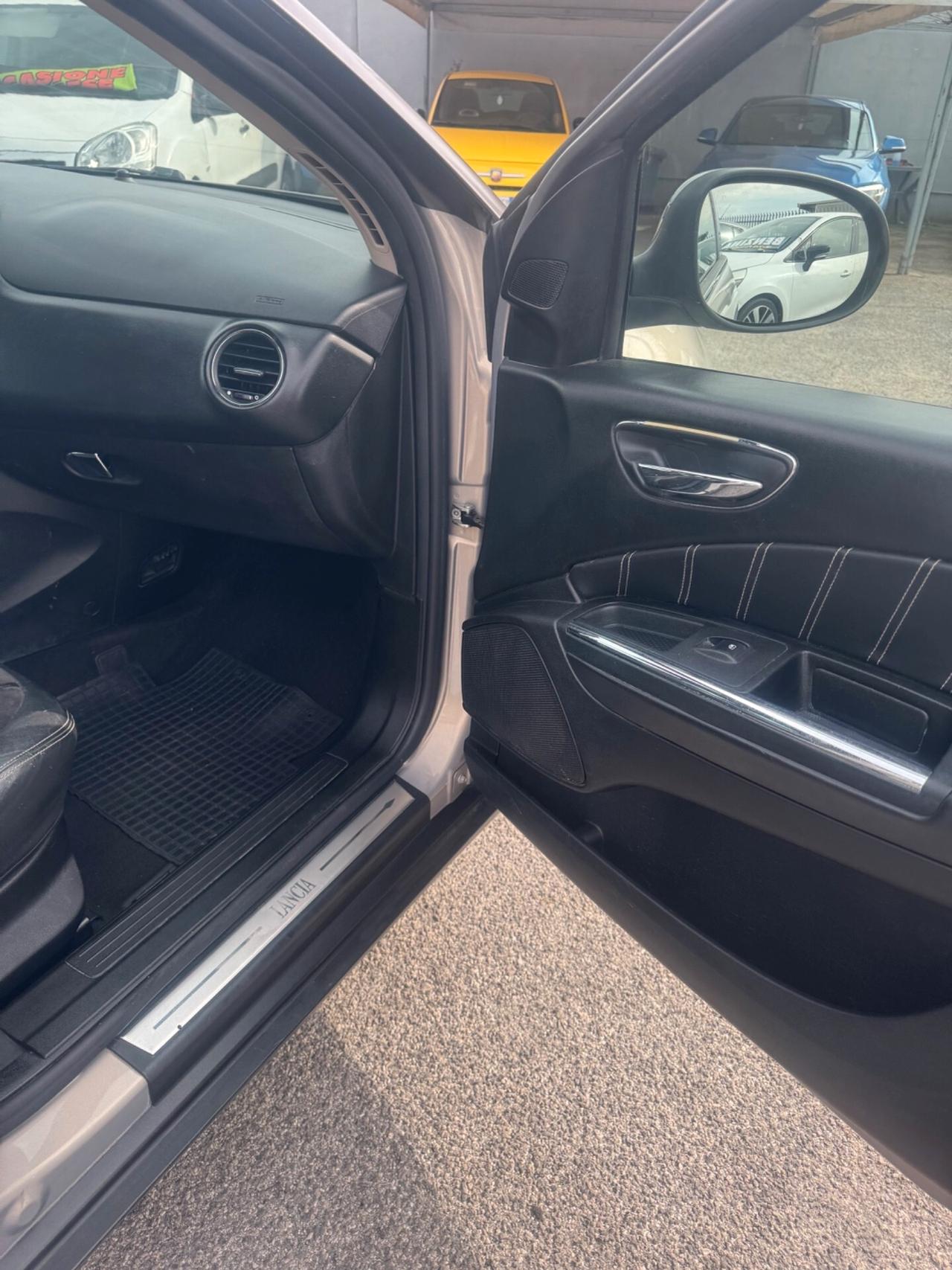 Lancia Delta 1.6 MJT DPF 105 CV Gold