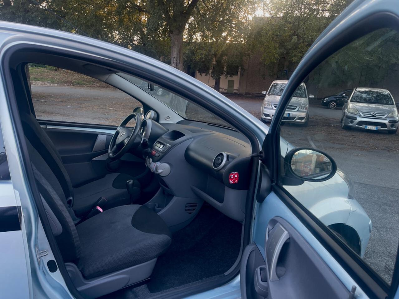 Toyota Aygo 1.0 12V VVT-i 5 porte Benzina per Neopatentati