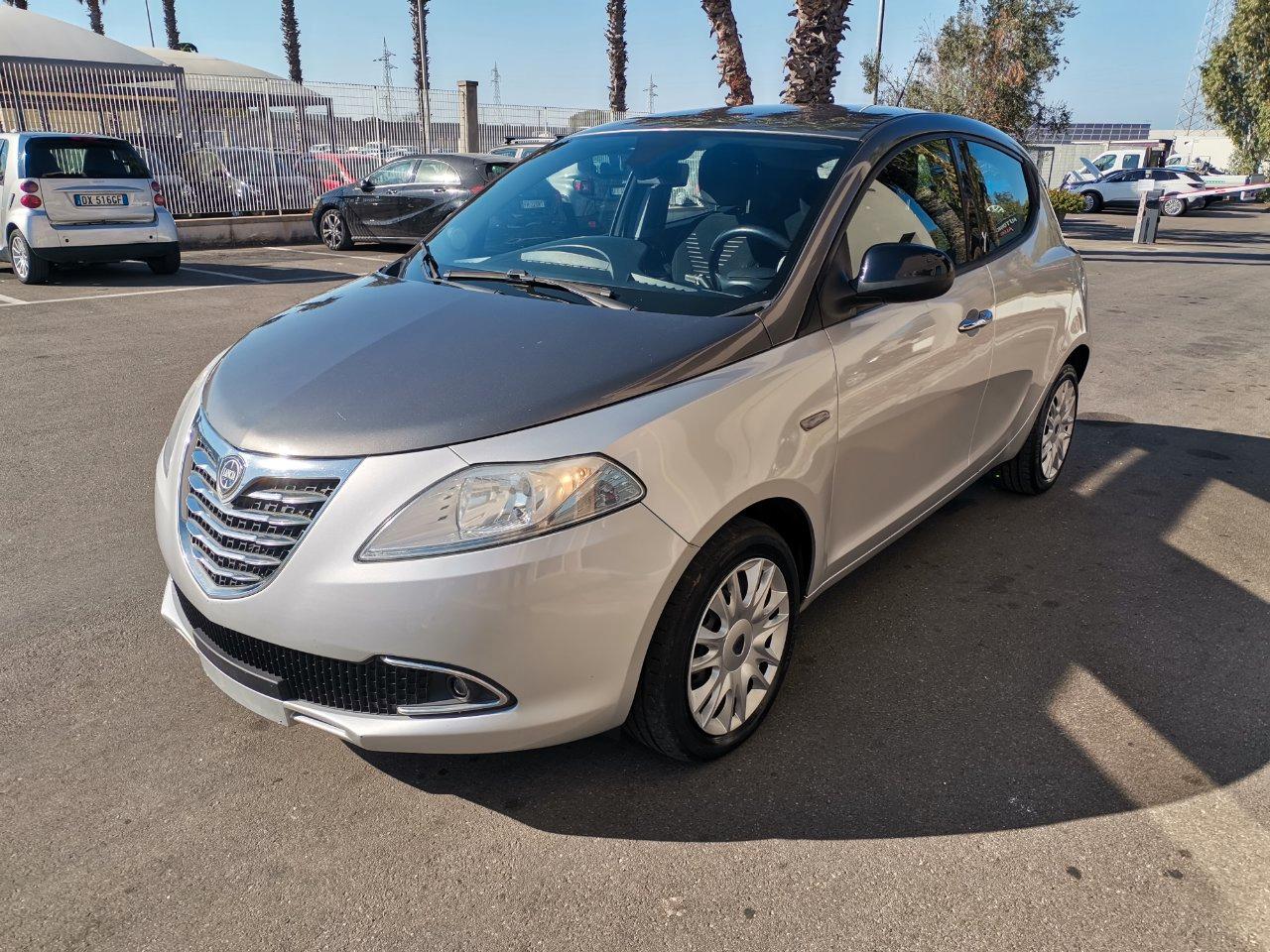 Lancia Ypsilon 5 Porte Ypsilon 1.2 8v Gold s&s 69cv