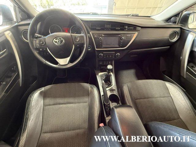 TOYOTA Auris 1.4 D-4D Lounge + TETTO