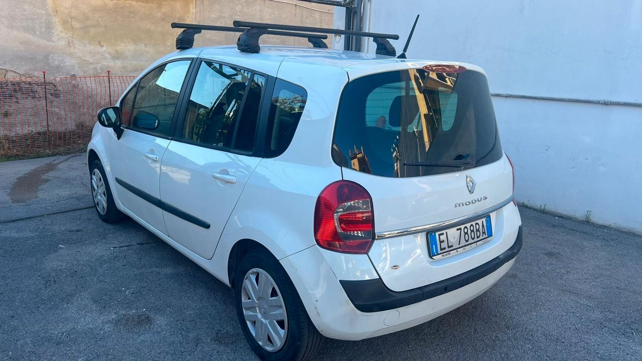 Renault Modus Grand 1.5 dCi 90CV Live