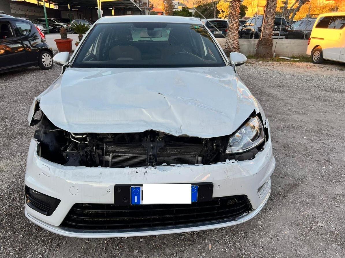 Volkswagen Golf 1.6 TDI 110 CV 5p. R-LINE