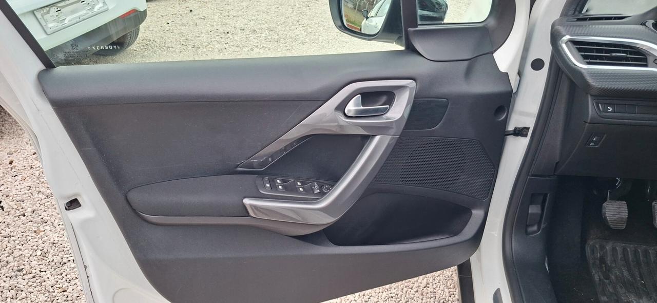 Peugeot 2008 PureTech 82 S&S Style GARANZIA 12 MESI NO OBBLIGO FINANZIAMENTO.