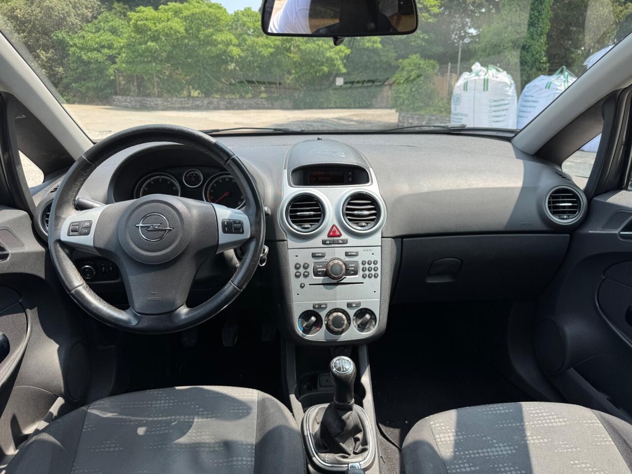 Opel Corsa 1.2 5 porte One