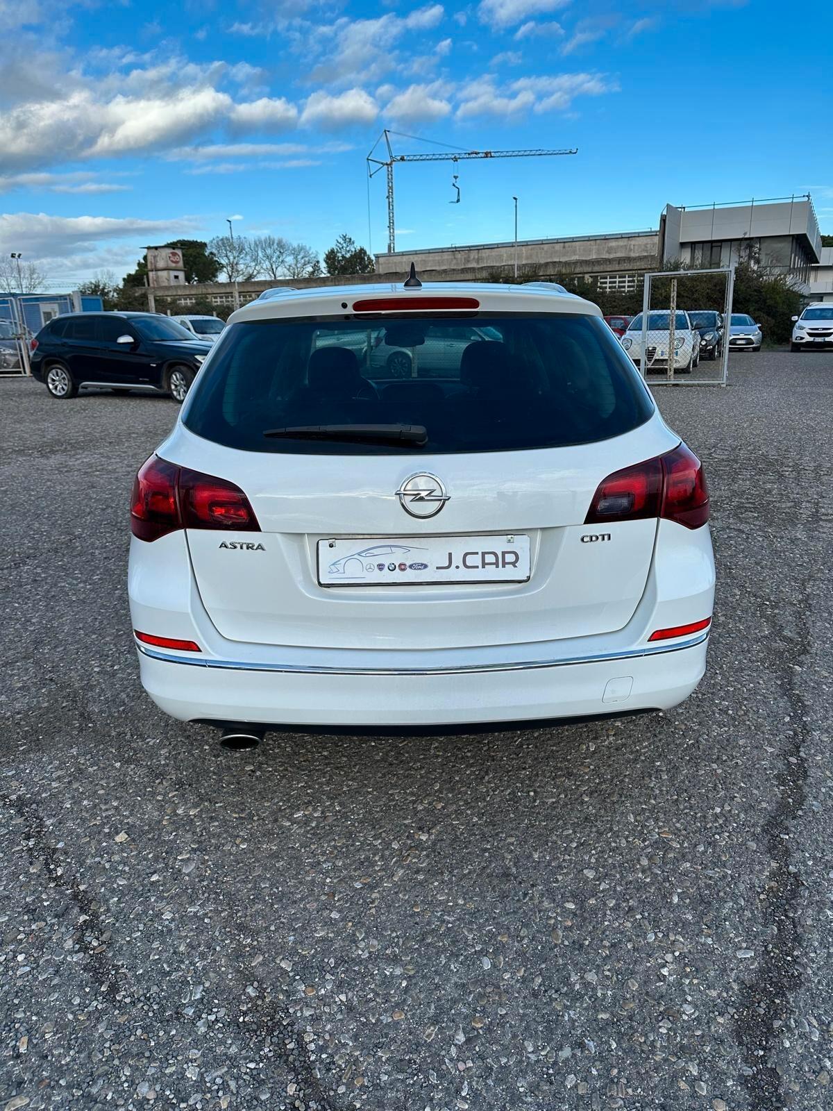 Opel Astra 2.0 CDTI 165CV Sports Tourer Elective