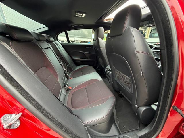 JAGUAR XE 2.0 D Turbo 180CV aut. R-Sport