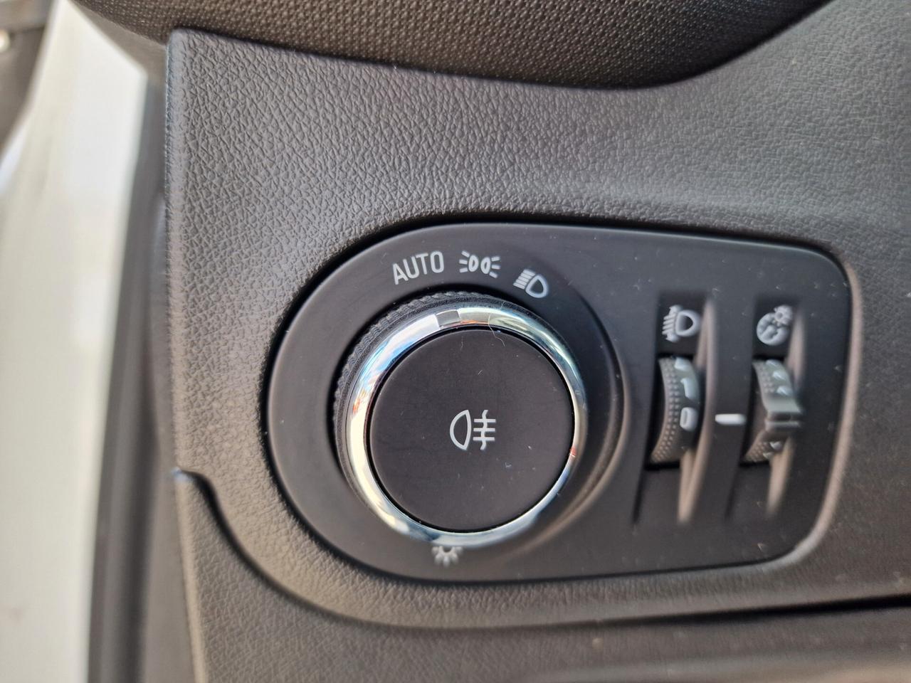 Opel Crossland X 1.2 12V Innovation NEOPATENTATI