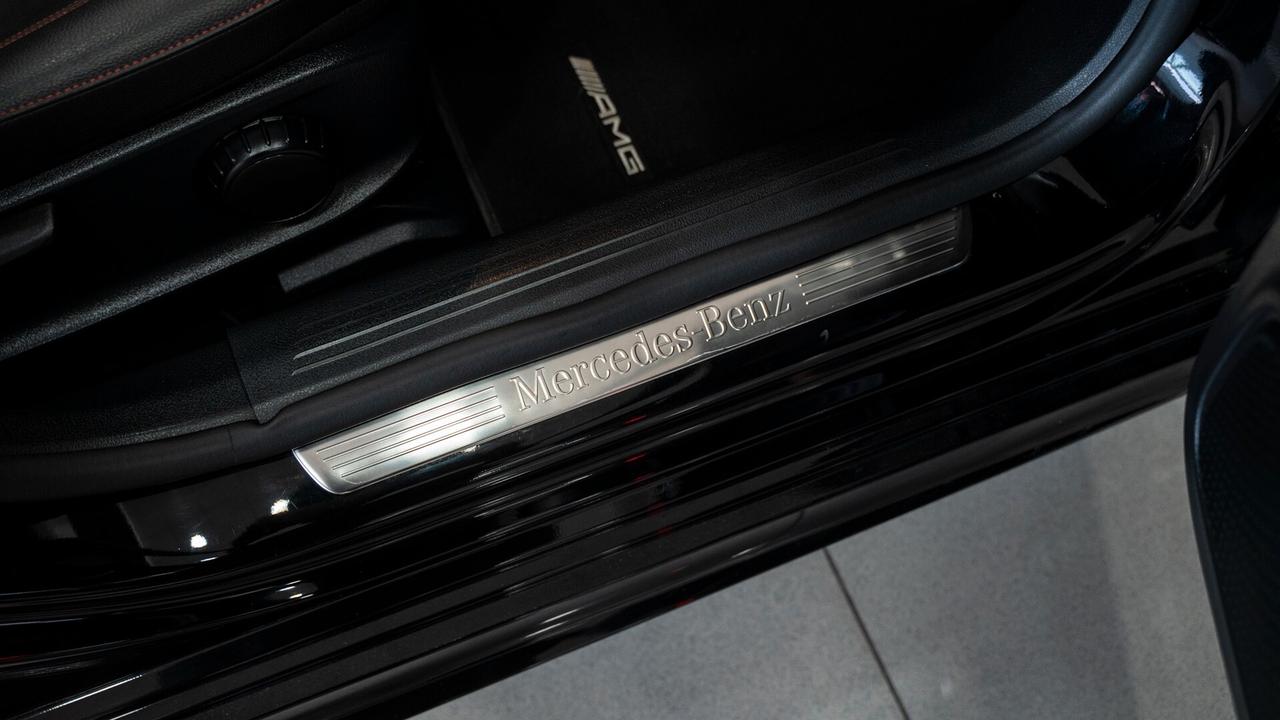 Mercedes-benz A 180 D PREMIUM PLUS AMG TETTO PACK LUCI XENO NAVI FULL OPTIONAL