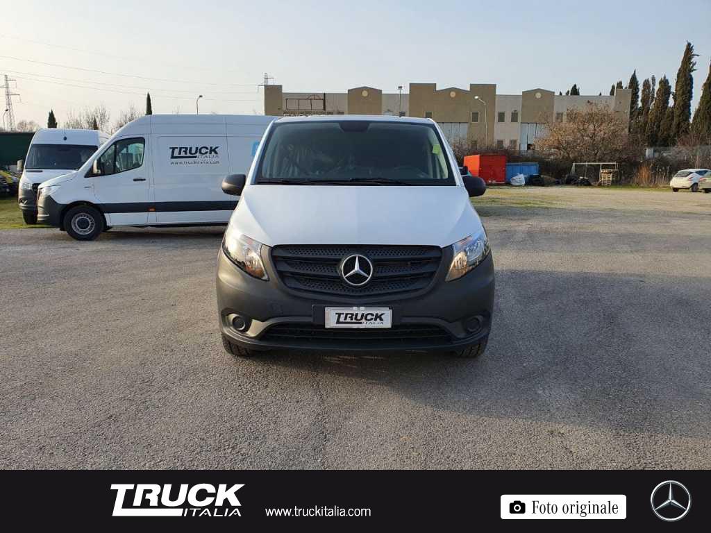 Mercedes-Benz Vito Furgone eVito Furgone Long