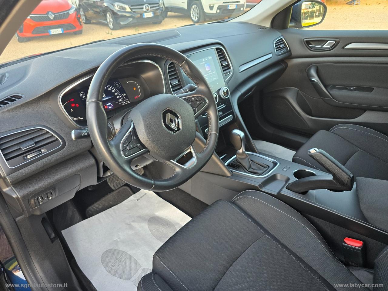 RENAULT Mégane Sporter Blue dCi 115CV EDC Bus.