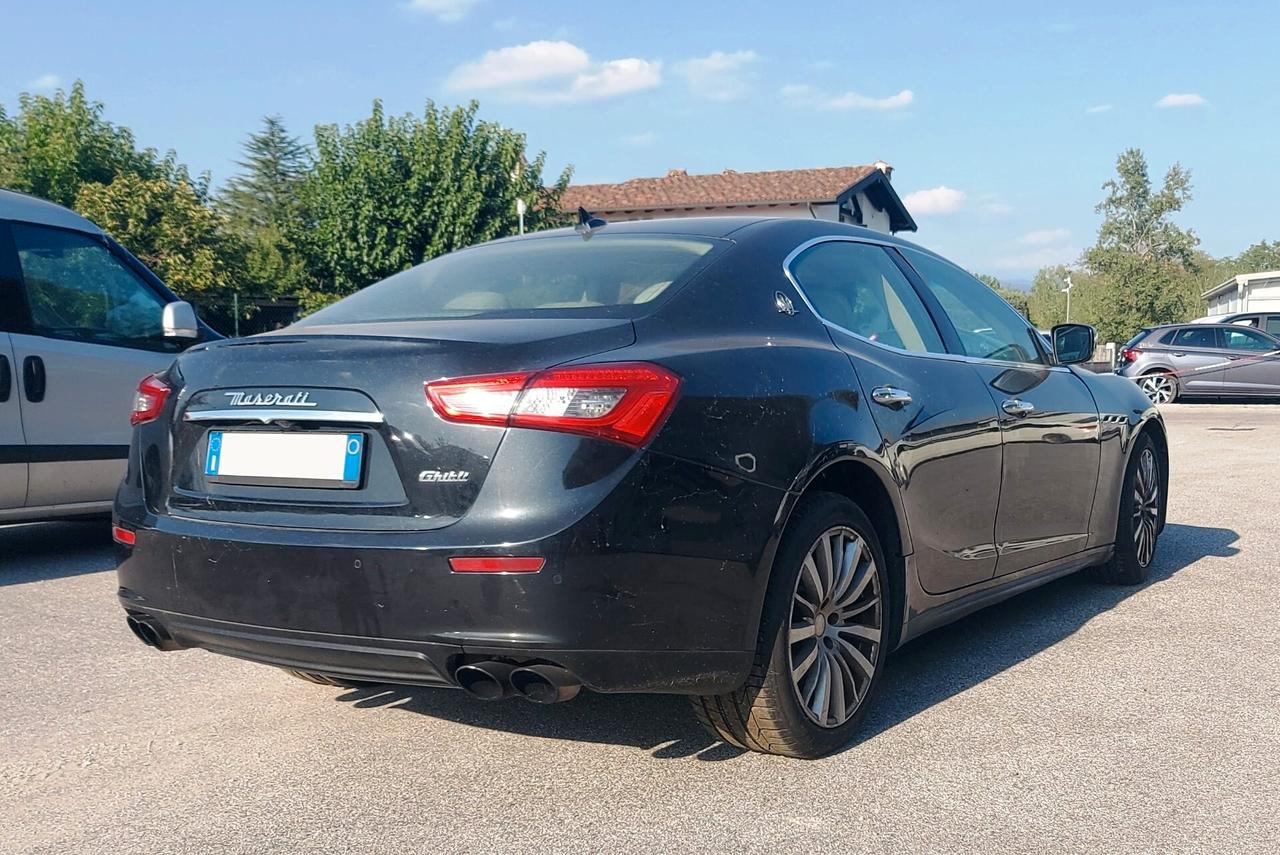Maserati Ghibli V6 Diesel 275 CV MOTORE ROTTO