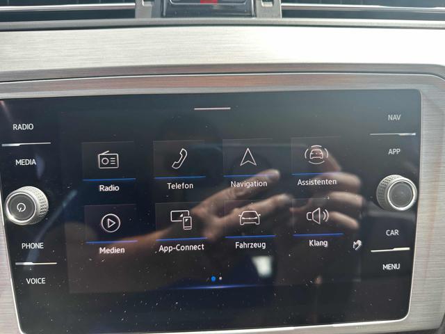 VOLKSWAGEN Passat Variant 2.0 TDI SCR EVO Business "PARI AL NUOVO"