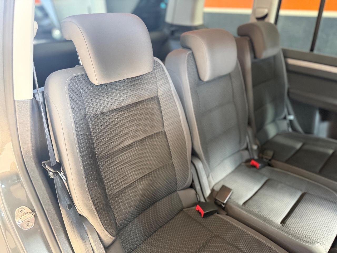 Volkswagen Touran 1.6 TDI Trendline NEOPATENTATI