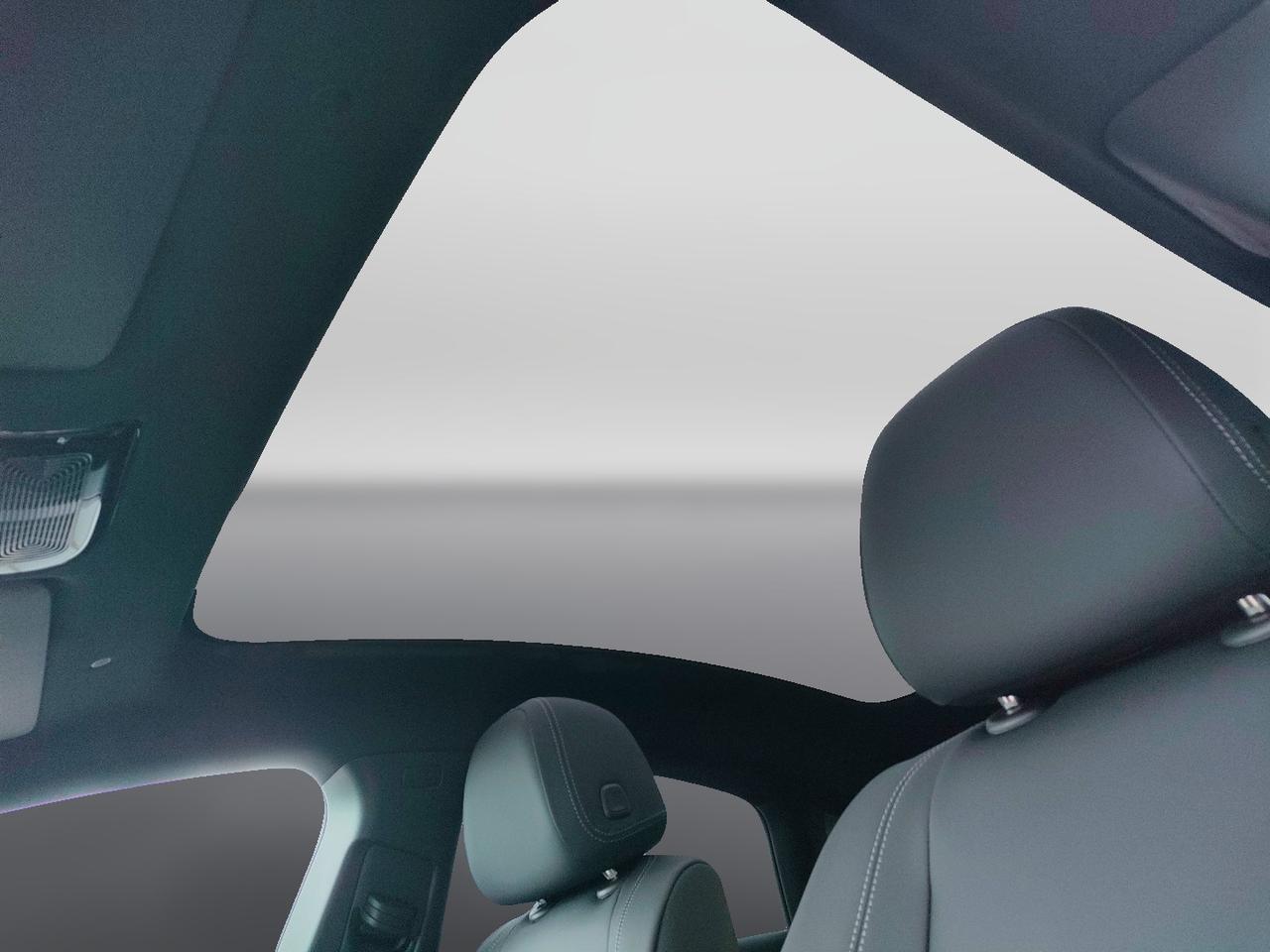 Mercedes-Benz CLA 250+ con tecnologia EQ