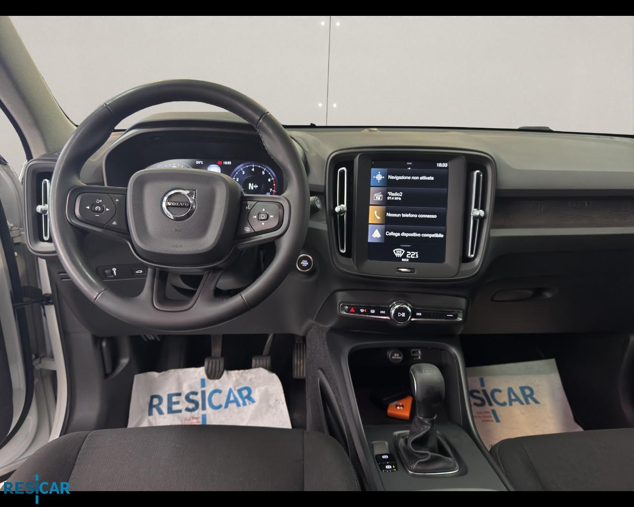 VOLVO XC40 N1 1.5 T2 Momentum Pro my21