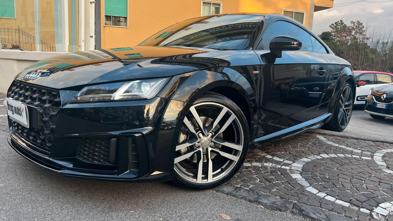 Audi TT Coupé 40 TFSI S tronic S-Line *KM 7.000*