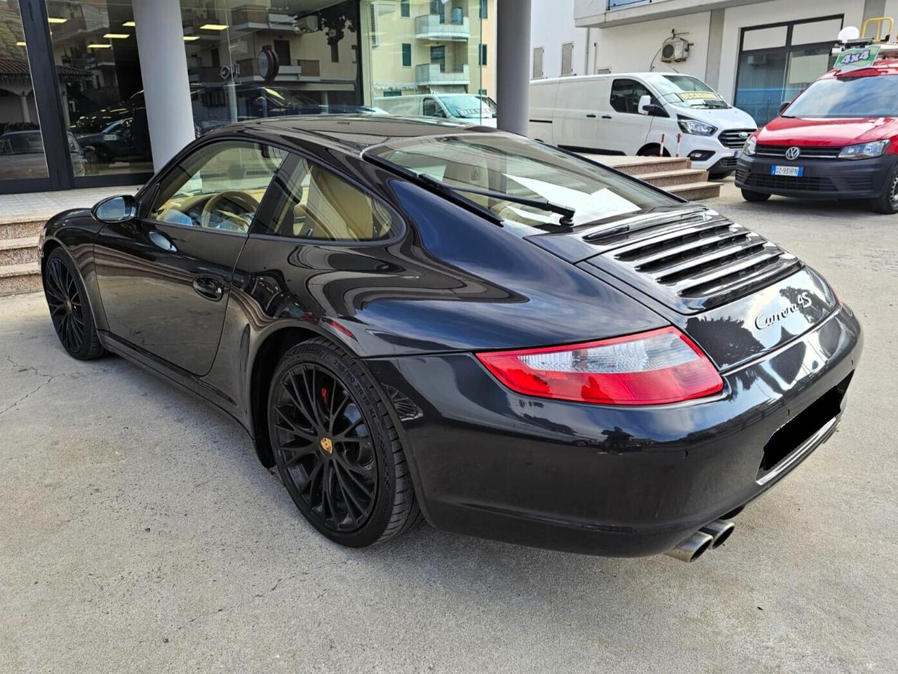 Porsche 911 Carrera 4S Coupé