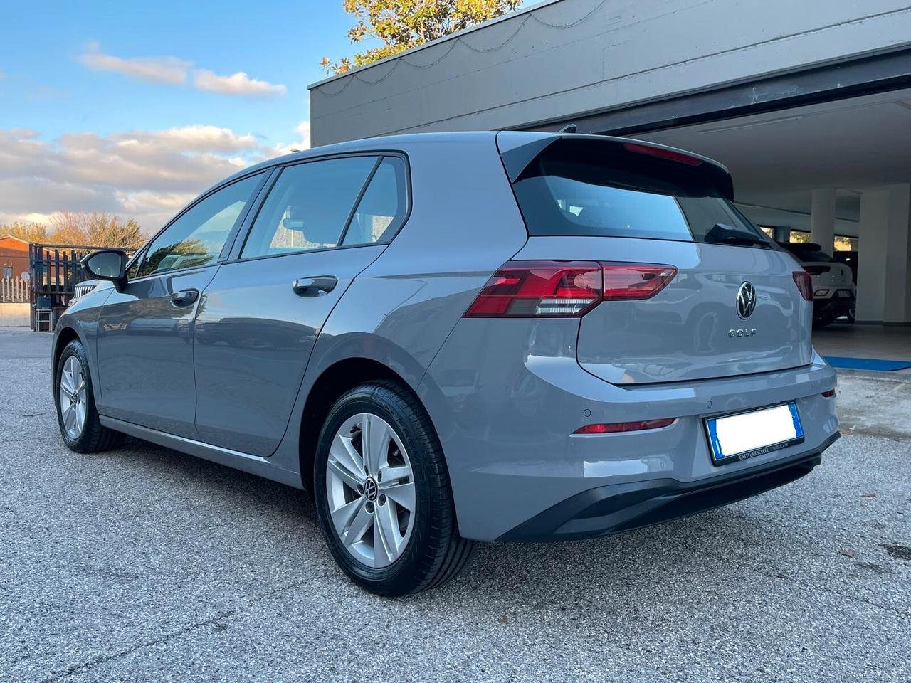 Volkswagen Golf 1.5 TGI DSG Life