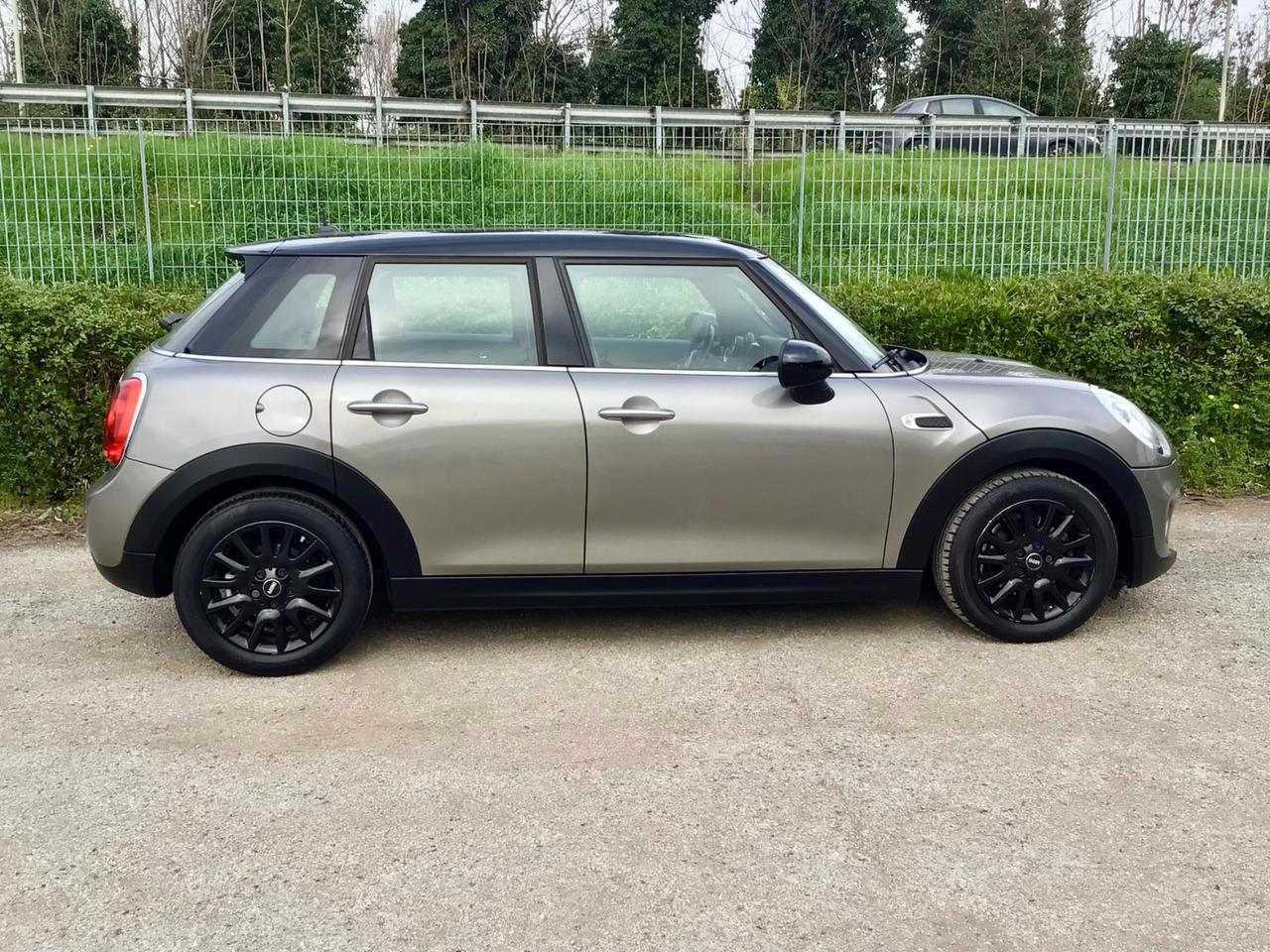 Mini 1.5 Cooper D Business 116Cv Diesel Turbo 5 porte