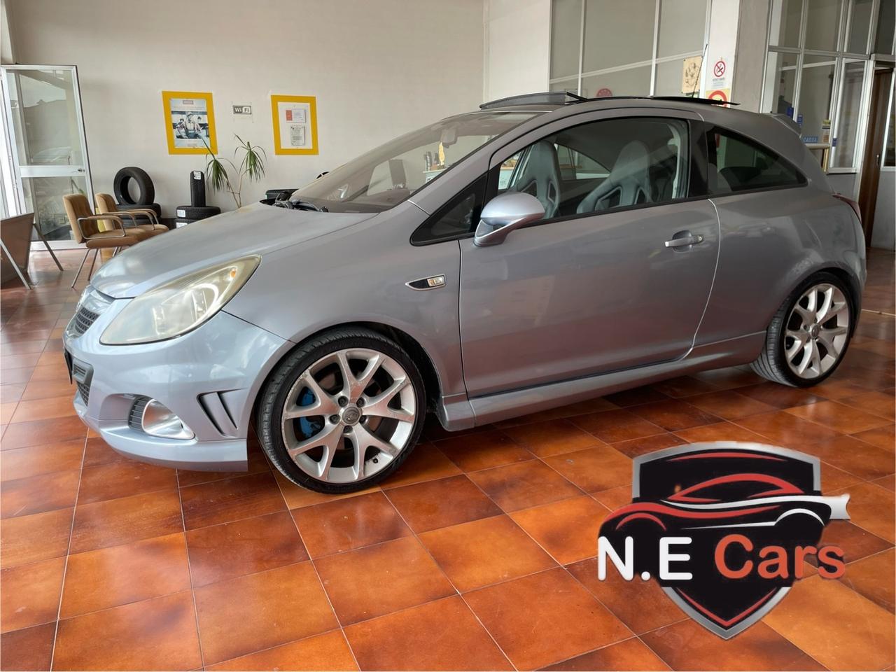 Opel Corsa 1.6 T 192CV 3 porte OPC