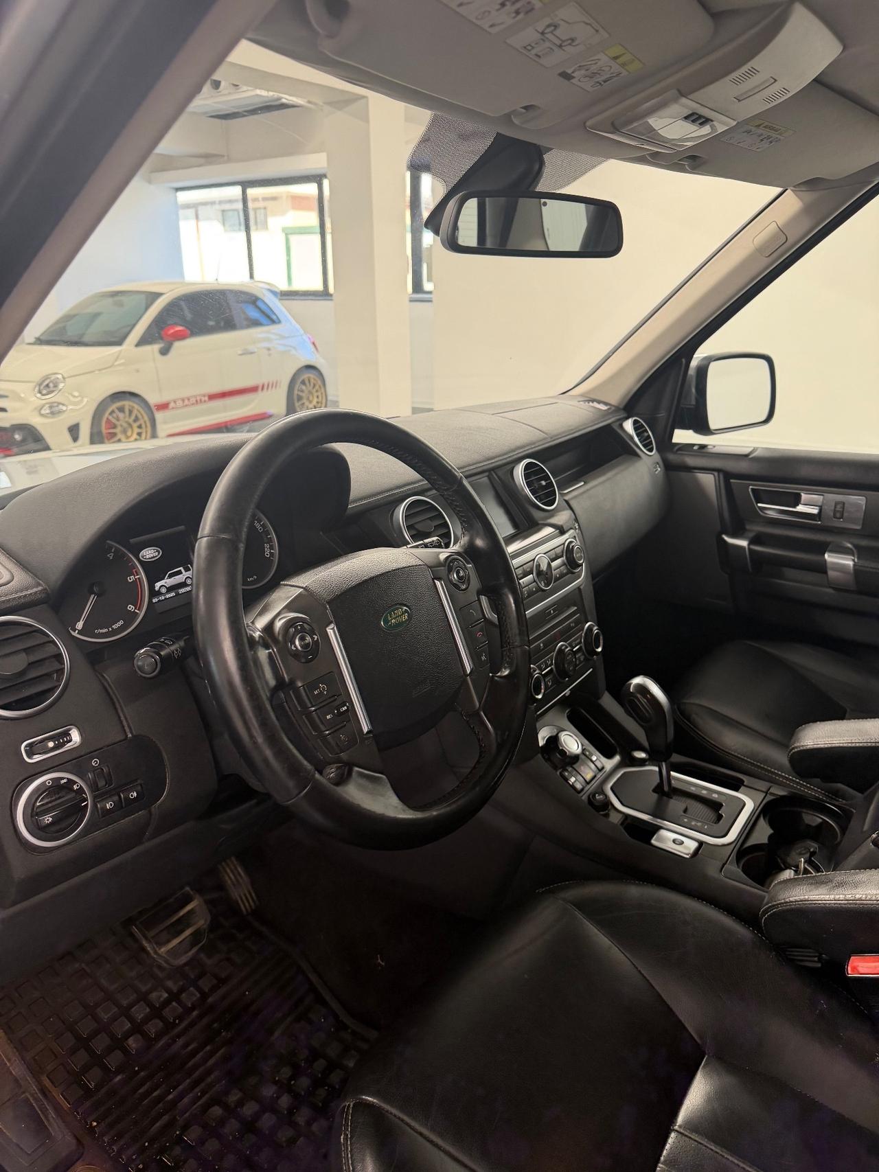 Land Rover Discovery 4 3.0 TDV6 HSE