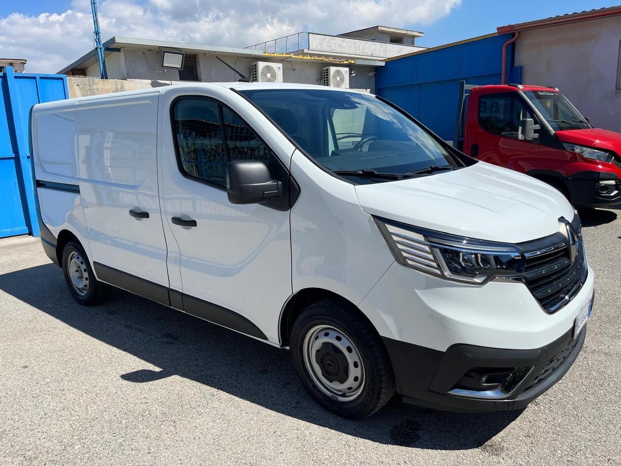 Renault trafic cargo-2.0 dci-2022