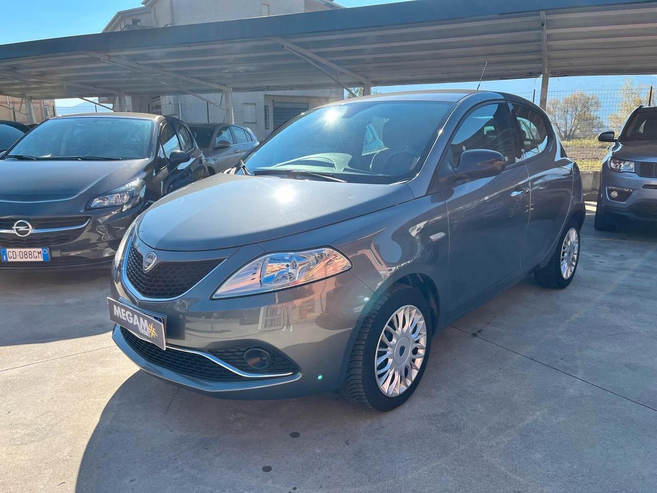 Lancia Ypsilon 1.3 MJT 16V 95 CV 5 porte S&S Gold