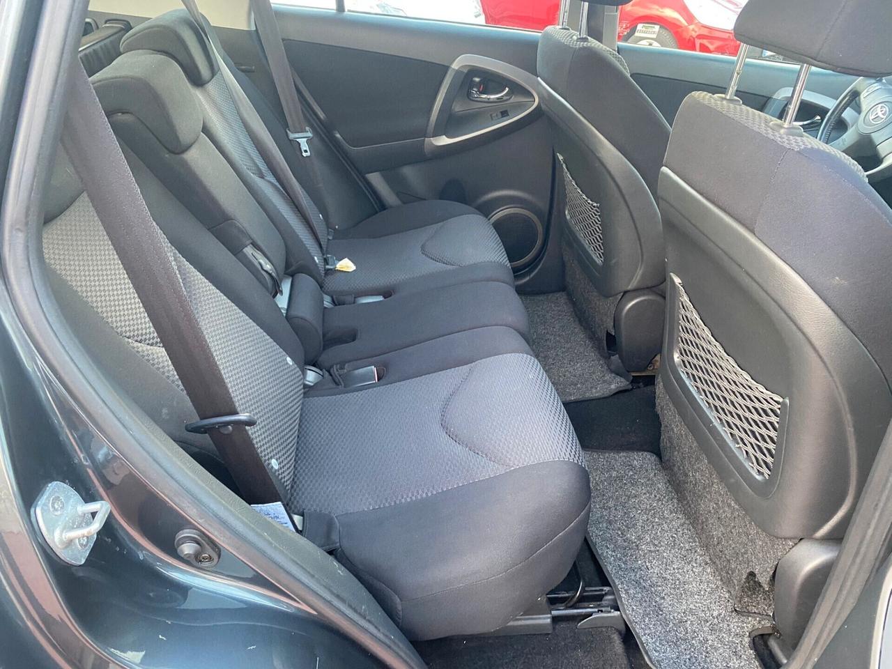 Toyota RAV 4 RAV4 2.2 D-4D 136 CV Luxury