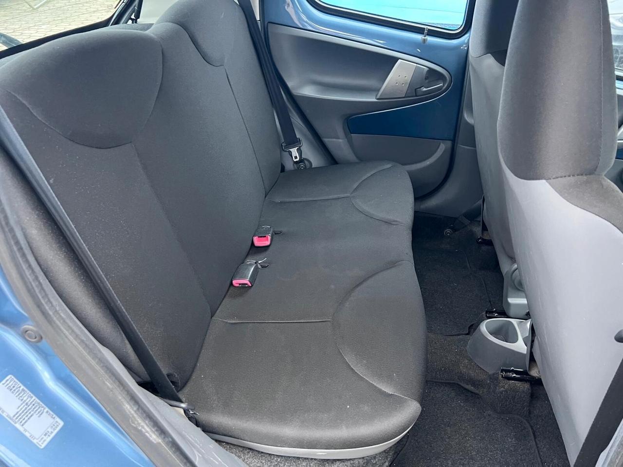 Toyota Aygo 1.0 12V VVT-i 5 porte