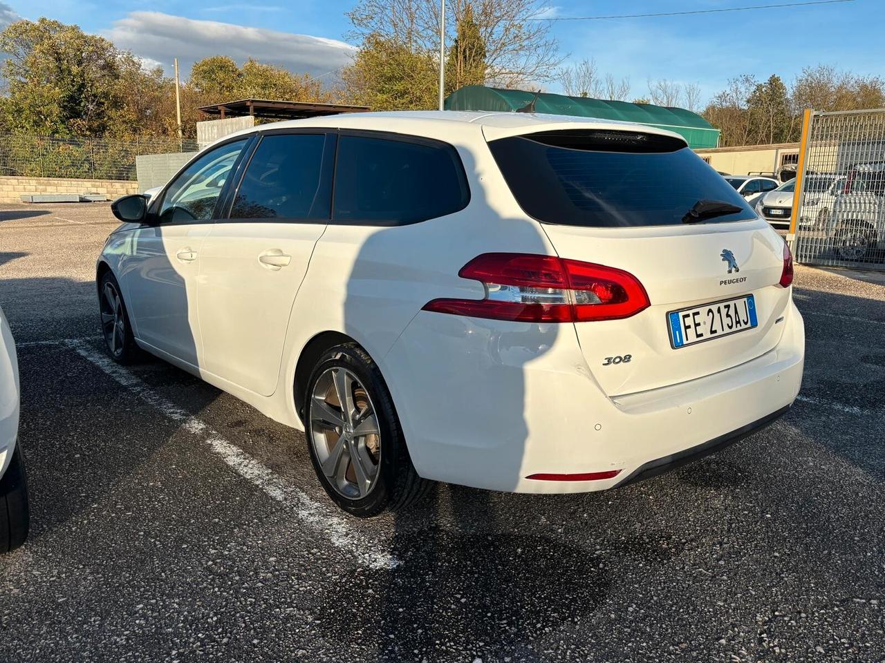 Peugeot 308 Station Wagon 1.6 HDi - 2016