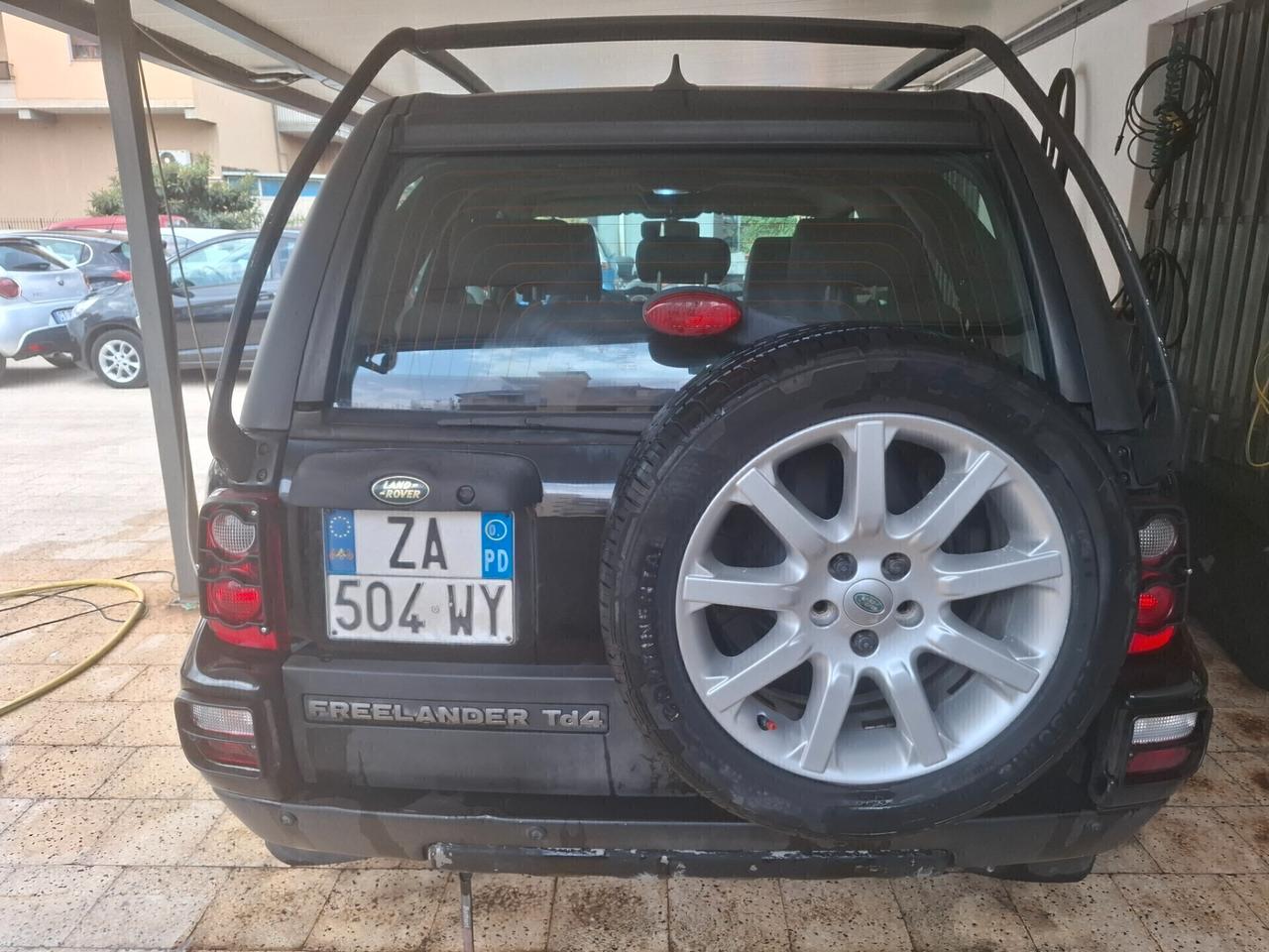 Land Rover Freelancer 2.2 TD4 S.W. HSE