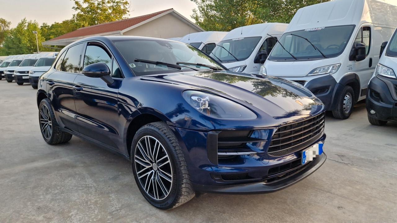 Porsche Macan 2.0-245 cv PDK -2020