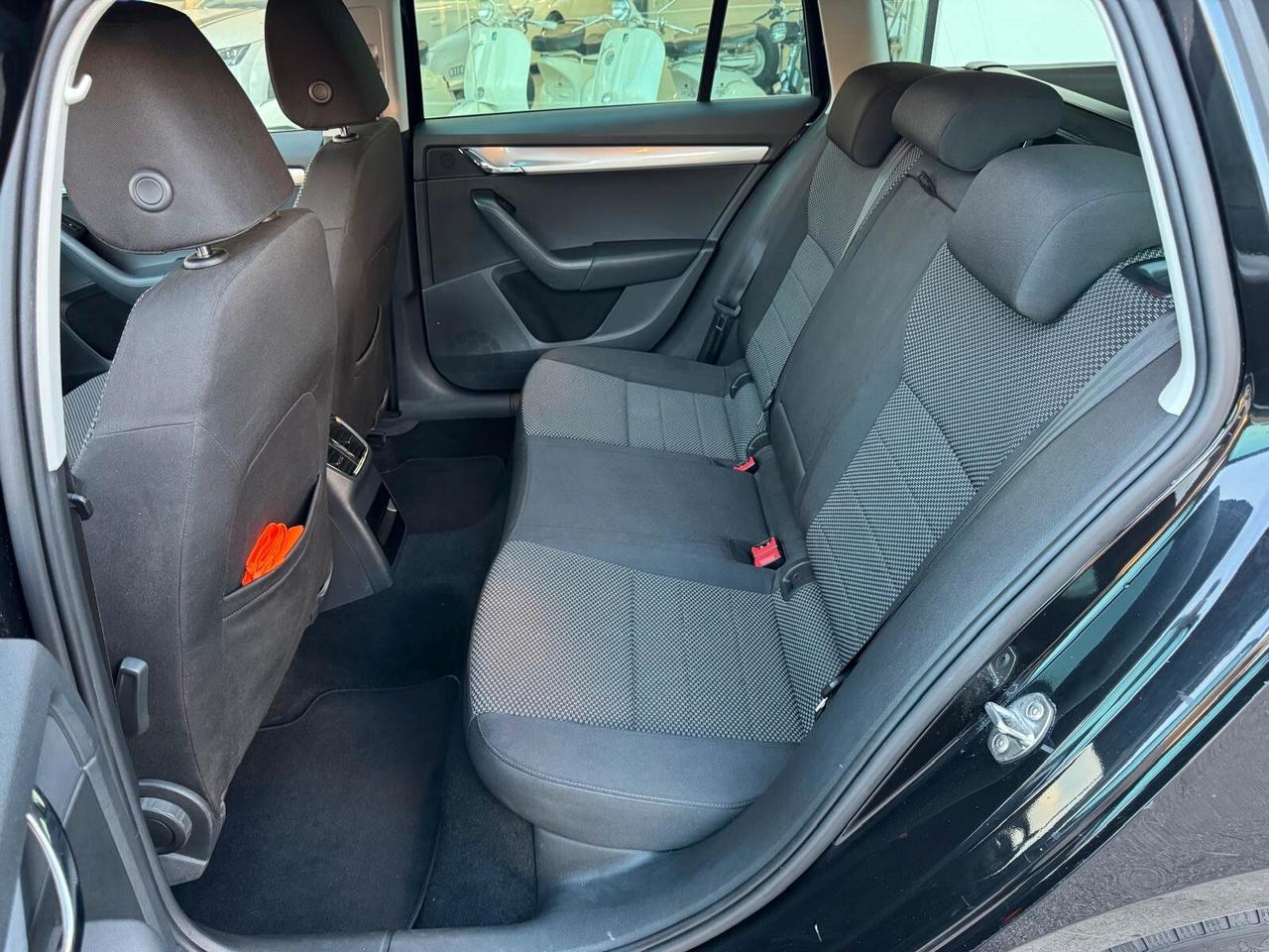 Skoda Octavia 1.6 TDI CR 105 CV Ambition