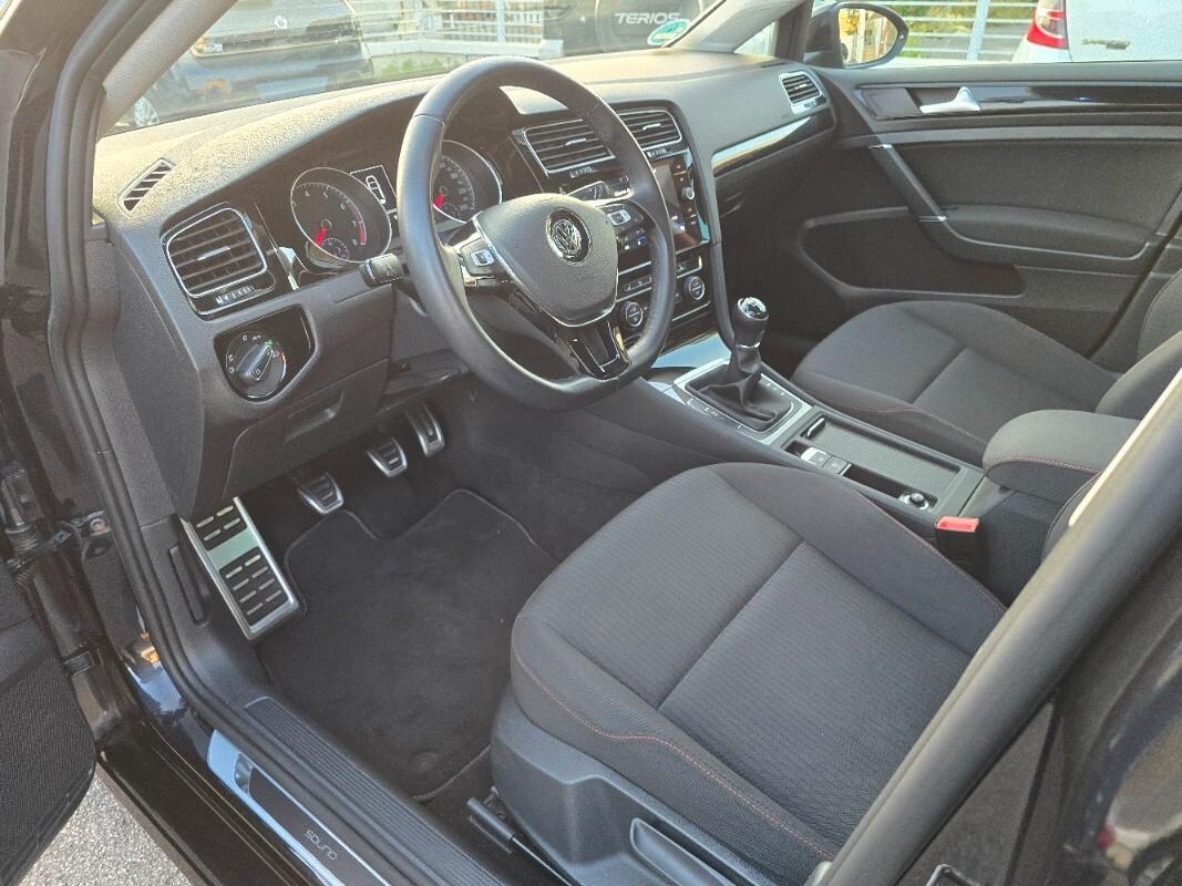 Volkswagen Golf 1.0 TSI 110 CV DSG 5p. Business BlueMotion Technology