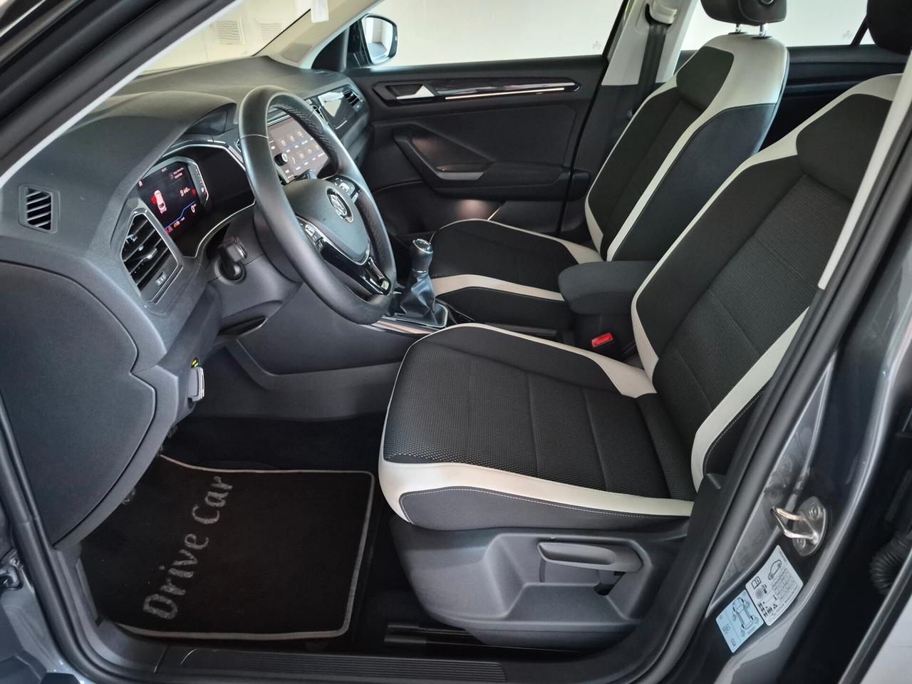 Volkswagen T-Roc 1.6 TDI ADVANCED APPLE CARPLAY+ANDROID AUTO FULL-LED ACC