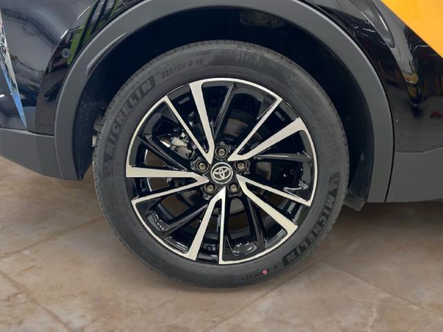 TOYOTA C-HR 2.0 PHEV Lounge Premiere