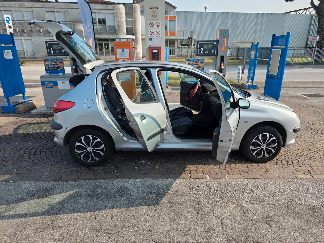 Peugeot 206 1.4 5p. Con 245.000km Neopatentati ok