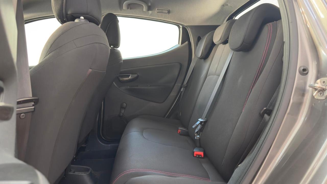 Lancia Ypsilon 1.2 69 CV 5 porte GPL Ecochic Elefantino