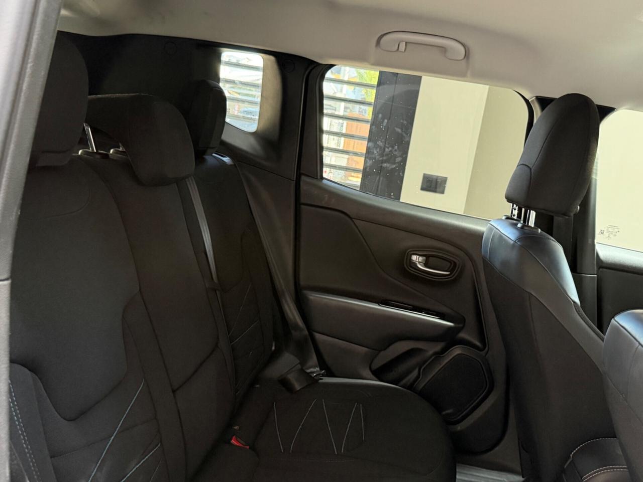 Jeep Renegade 1.3 IBRIDA 4xe FULL BLACK
