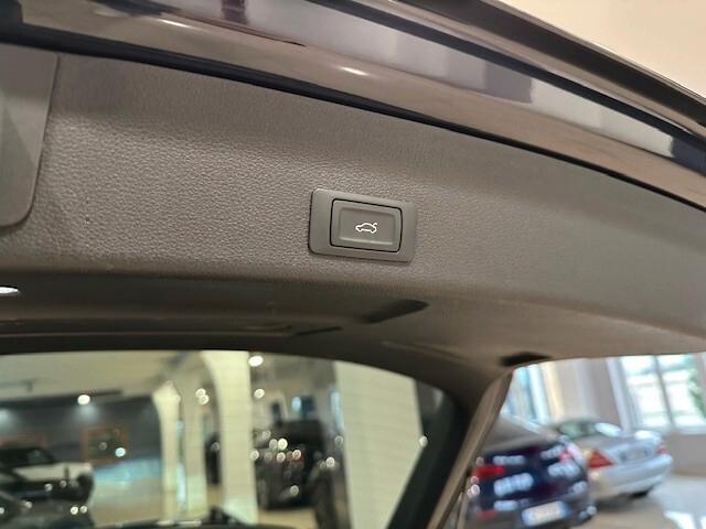 Audi A6 allroad 40 TDI 2.0 quattro S tronic Business Advanced