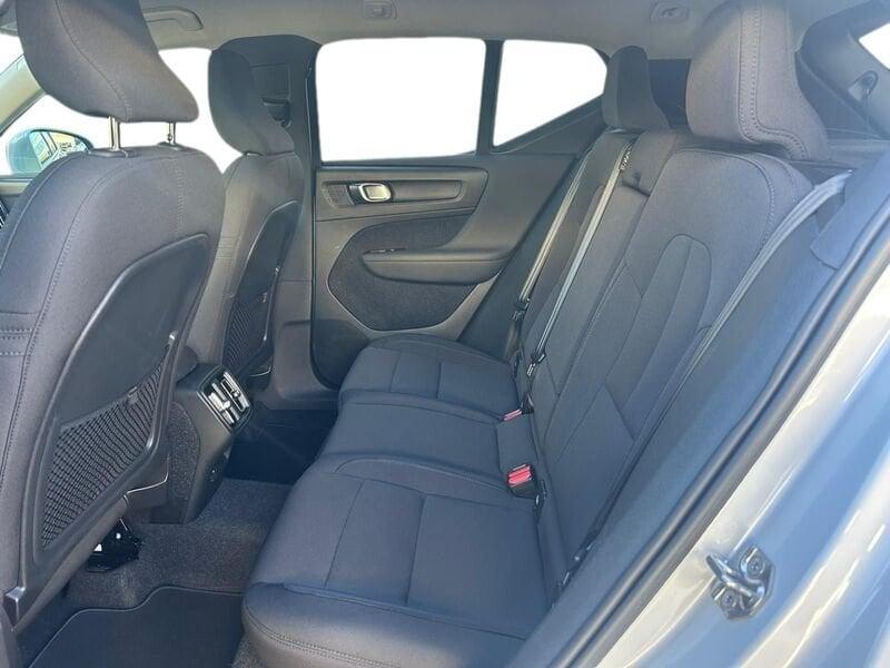 Volvo XC40 D3 150 CV Automatica Momentum Pro