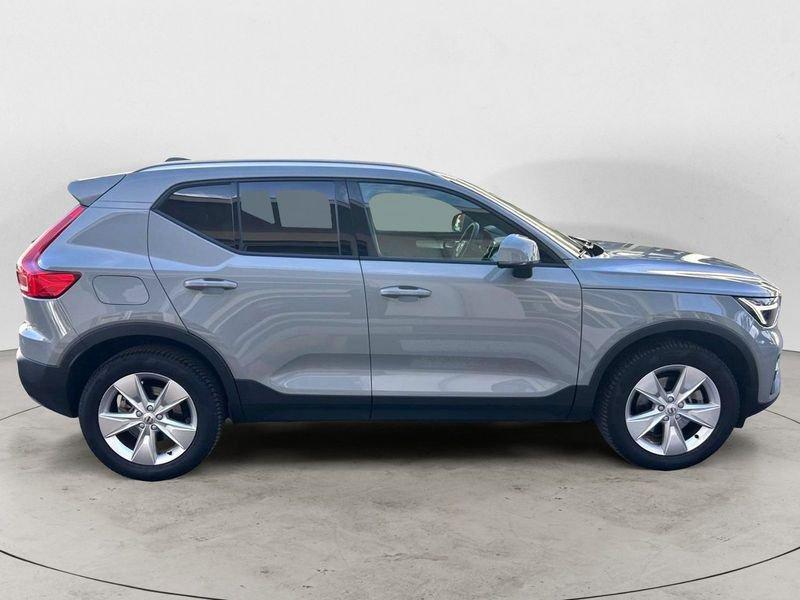 Volvo XC40 B3 163+14 CV Automatico LED Core