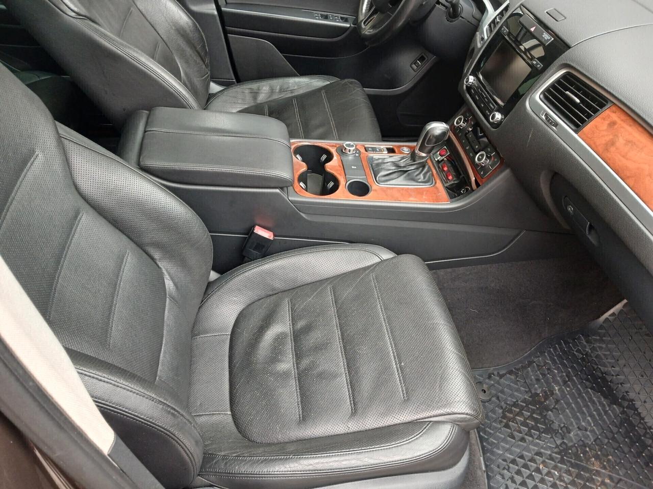 TOUAREG 3.6 V6 FSI 4X4 GANCIO TRAINO